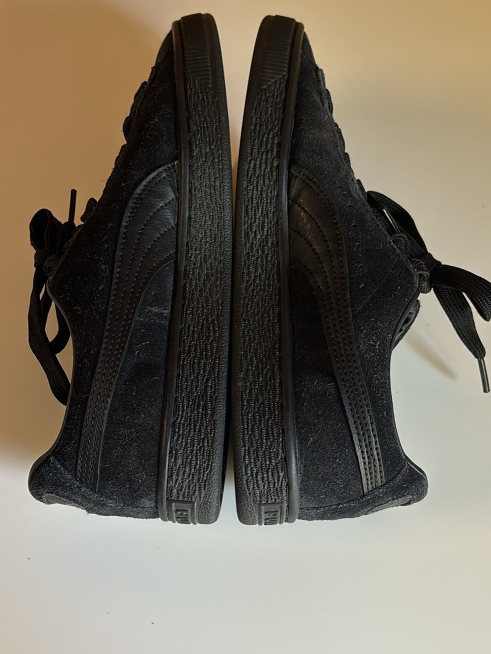 PUMA Suede Classic Sneakers in Black - Picture 6 of 8